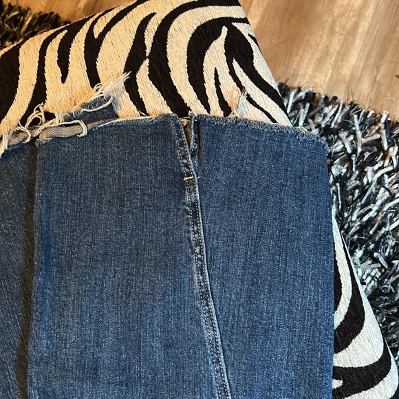 Kancan High Rise Flare denim Jeans. Size 11/29 - Picture 3 of 6